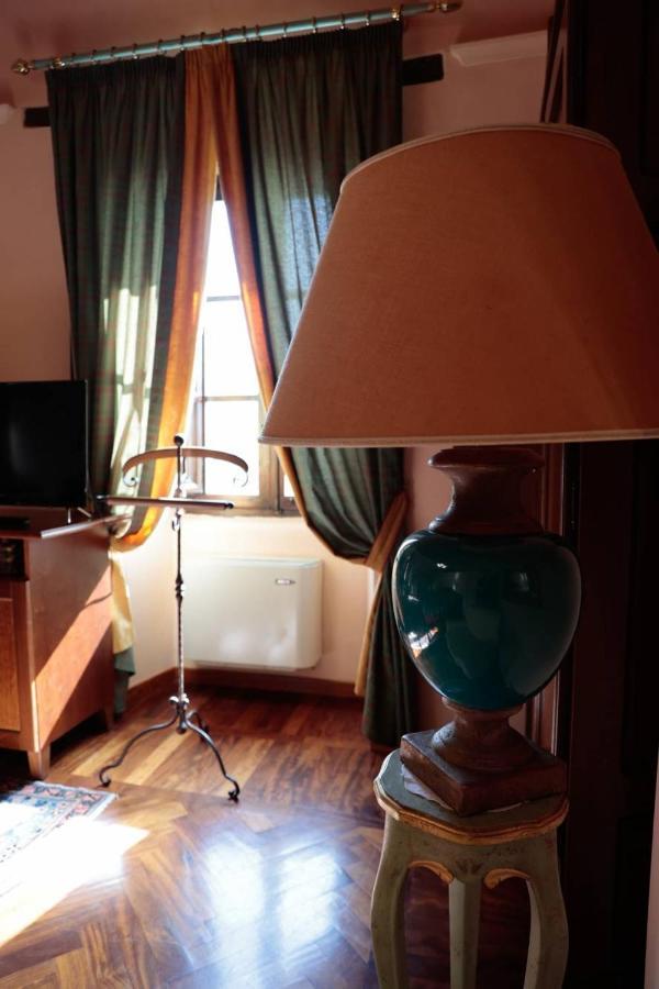 Hotel Corte Dei Tini Teramo Buitenkant foto