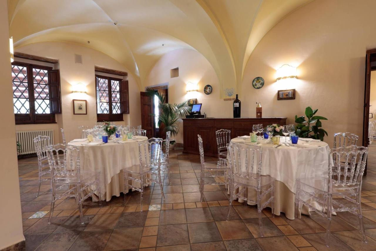 Hotel Corte Dei Tini Teramo Buitenkant foto