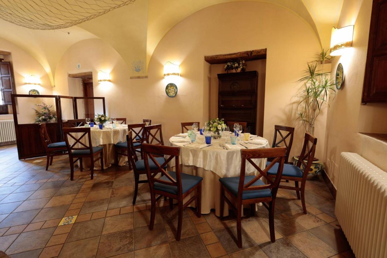 Hotel Corte Dei Tini Teramo Buitenkant foto