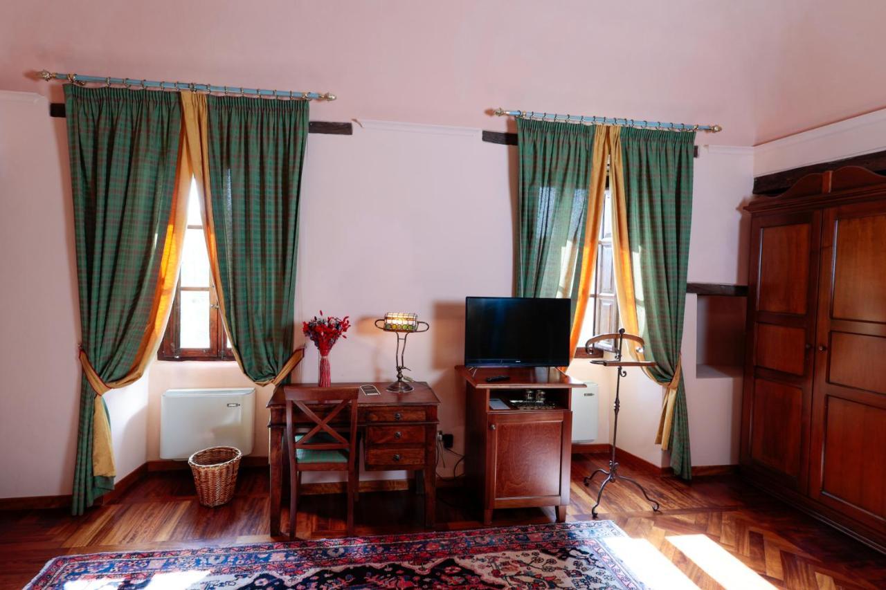 Hotel Corte Dei Tini Teramo Buitenkant foto